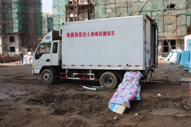 廊坊地源熱泵巖土熱響應(yīng)試驗(yàn)測(cè)試車(chē)