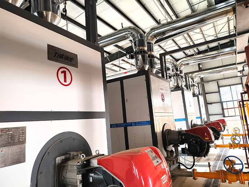 昆明現(xiàn)代農(nóng)業(yè)4臺(tái)真空熱水鍋爐 (2).jpg