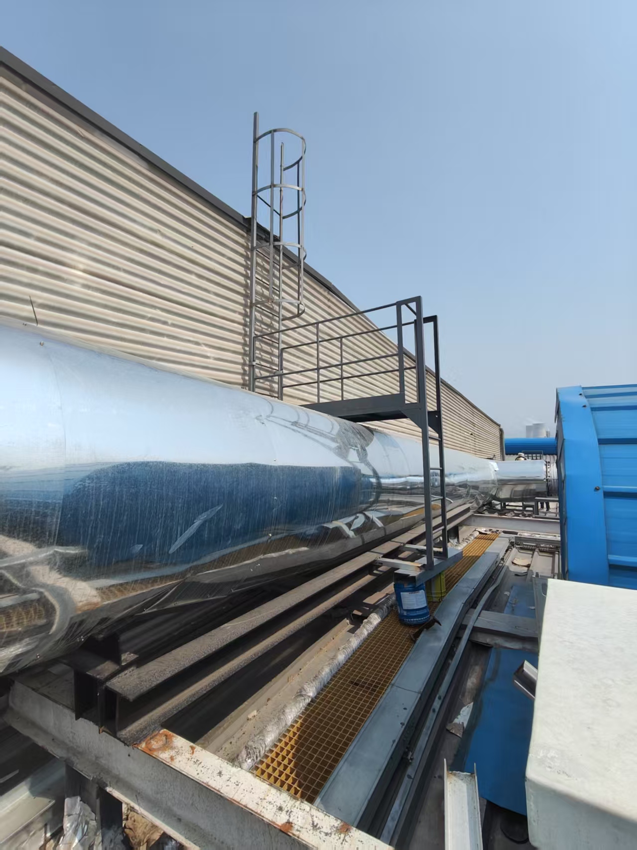 焦作安彩新材料有限公司余熱鍋爐高溫?zé)煹?jpg